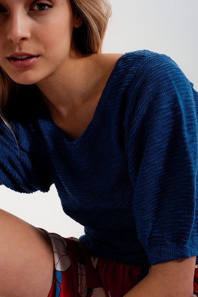 Short sleeve knitted top in blue