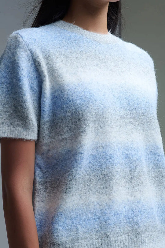 Short Sleeve Ombré Striped Sweater in Blue - One Size / Blue - Sweaters