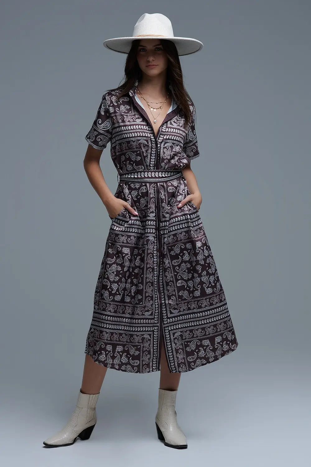 Q2 Short Sleeve Paisley Print Shirt Dress in brown