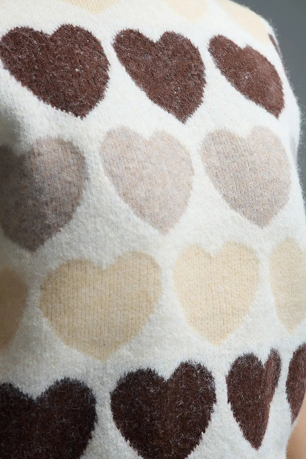 Short Sleeve Printed Heart Sweater in Beige - One Size / Beige - Sweaters