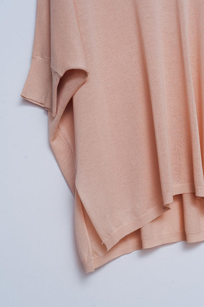 Short sleeve sweater in v neck in beige