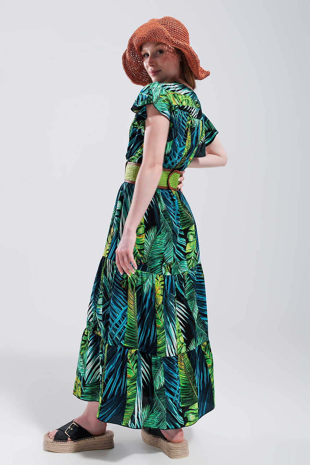 Short sleeve tiered midi dress in tropical print