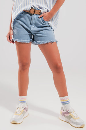 Q2 Shorts in in pale blue