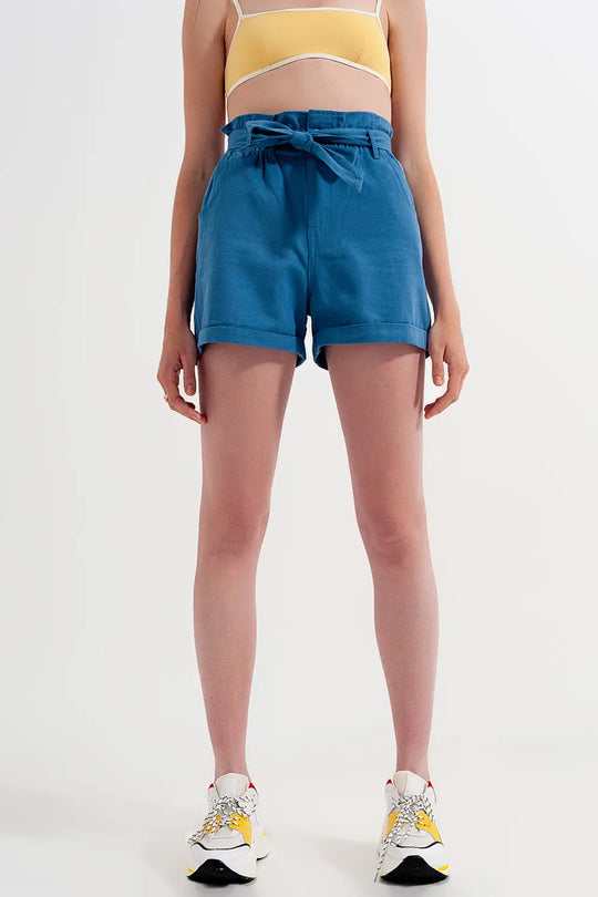 Shorts with belted waist in blue - Pants