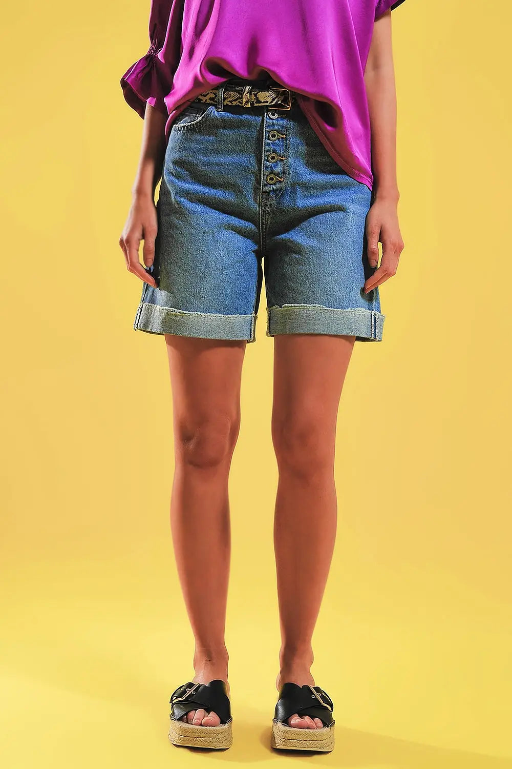 Shorts with button front in blue - Jeans