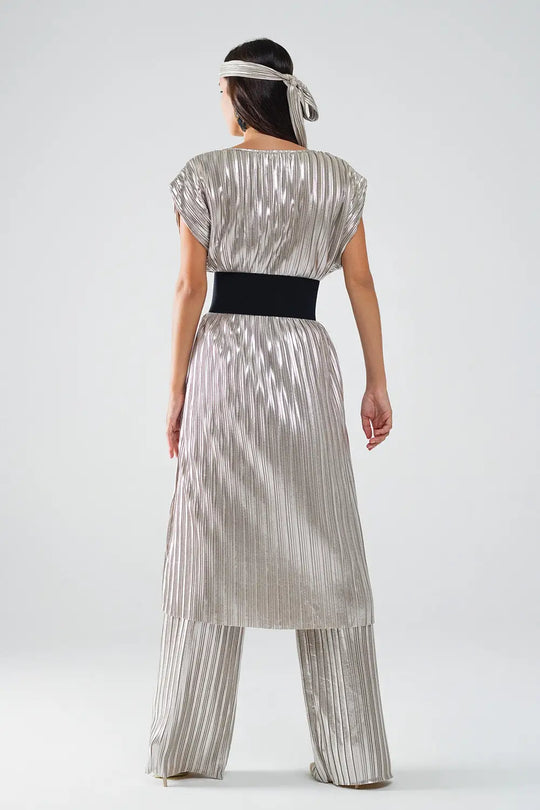 Silver Pleated Dress With Belt And Short Sleeves - Dresses