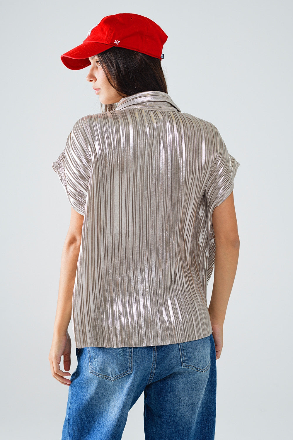 Silver Pleated Shirt With Short Sleeves