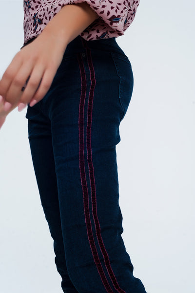 skinny jeans with sports red stripes