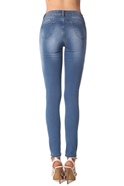 Skinny mid rise jeans in light wash