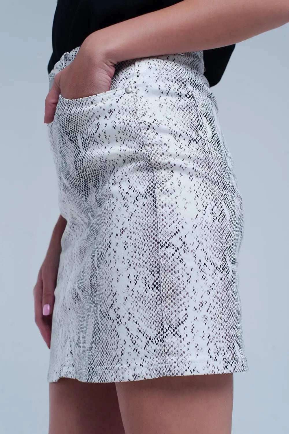 Skirt with snake print - Skirts