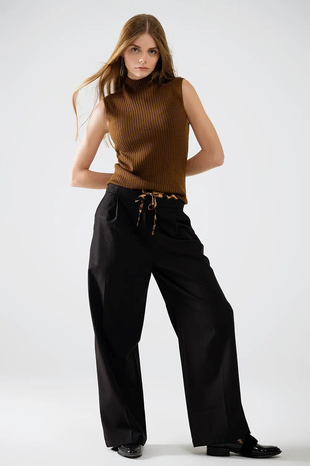 Sleeveless fine knit wool sweater in brown - Sweaters