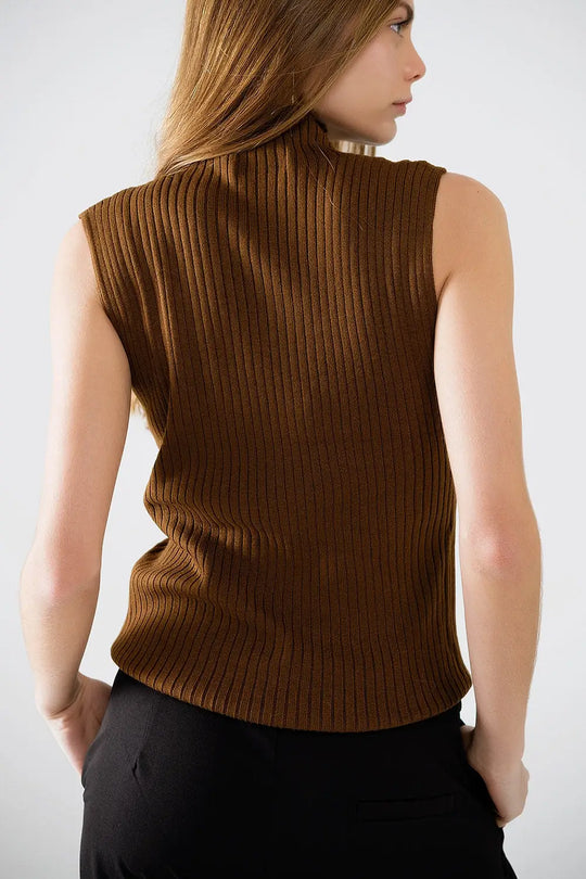 Sleeveless fine knit wool sweater in brown - Sweaters