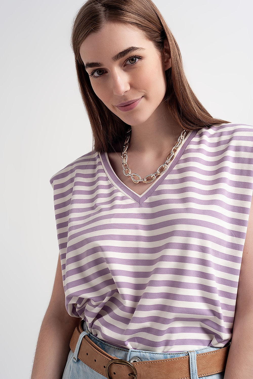 sleeveless t-shirt with shoulder pad in purple stripe