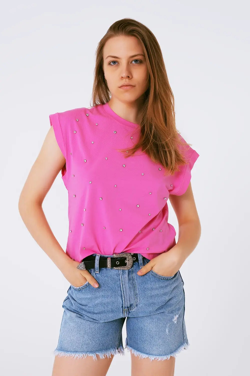 Q2 Sleevless T-shirt With Strass Detail in Pink