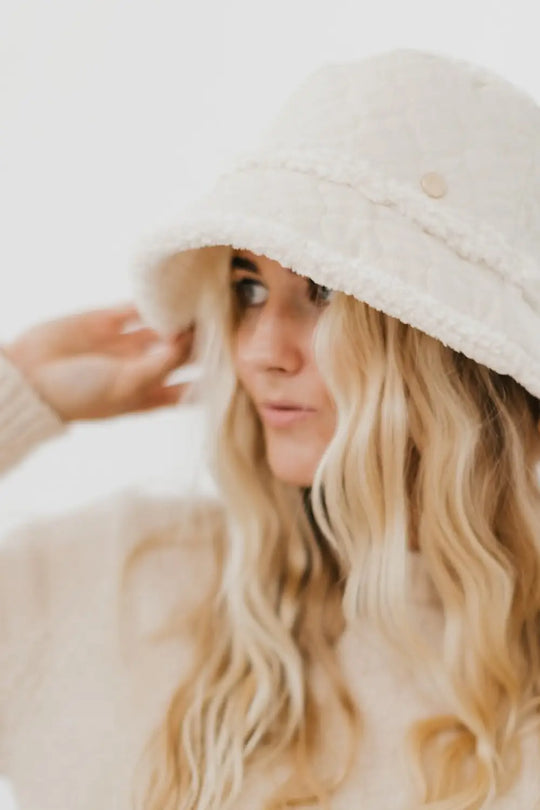 Slope Style Quilted Fur Trim Bucket Hat - Cream - Bucket Hat
