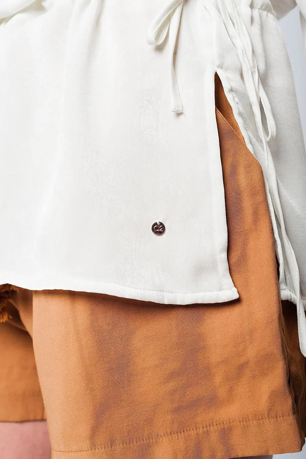 Soft beige blouse with drawstring - Shirts