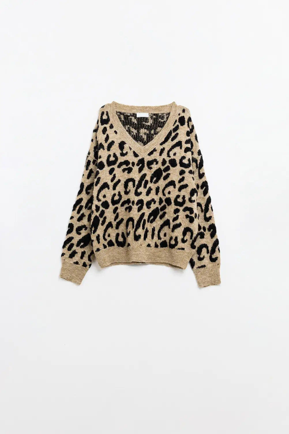 Q2 Soft knit v-neck sweater with leopard print