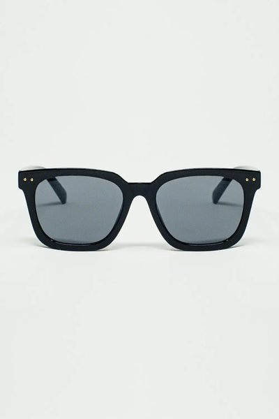 Q2 square bevel frame sunglasses in black
