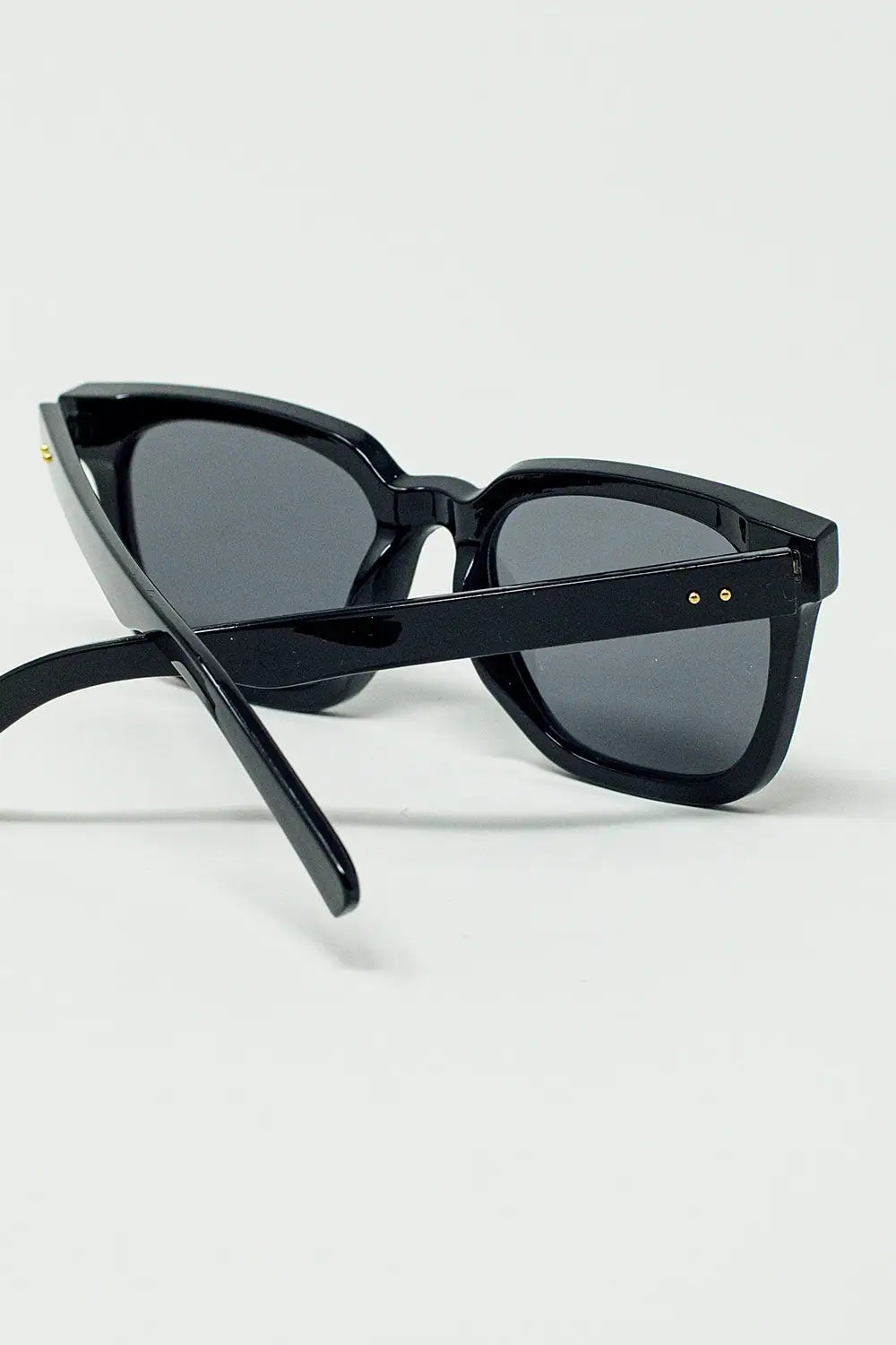 square bevel frame sunglasses in black - One Size / Black
