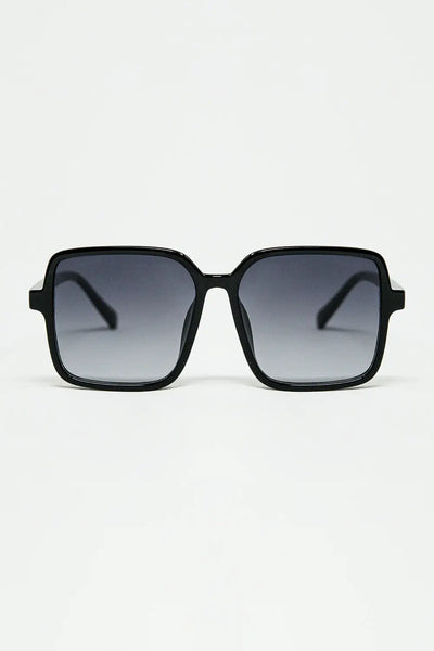 Q2 Square sunglasses with high gloss frame in black