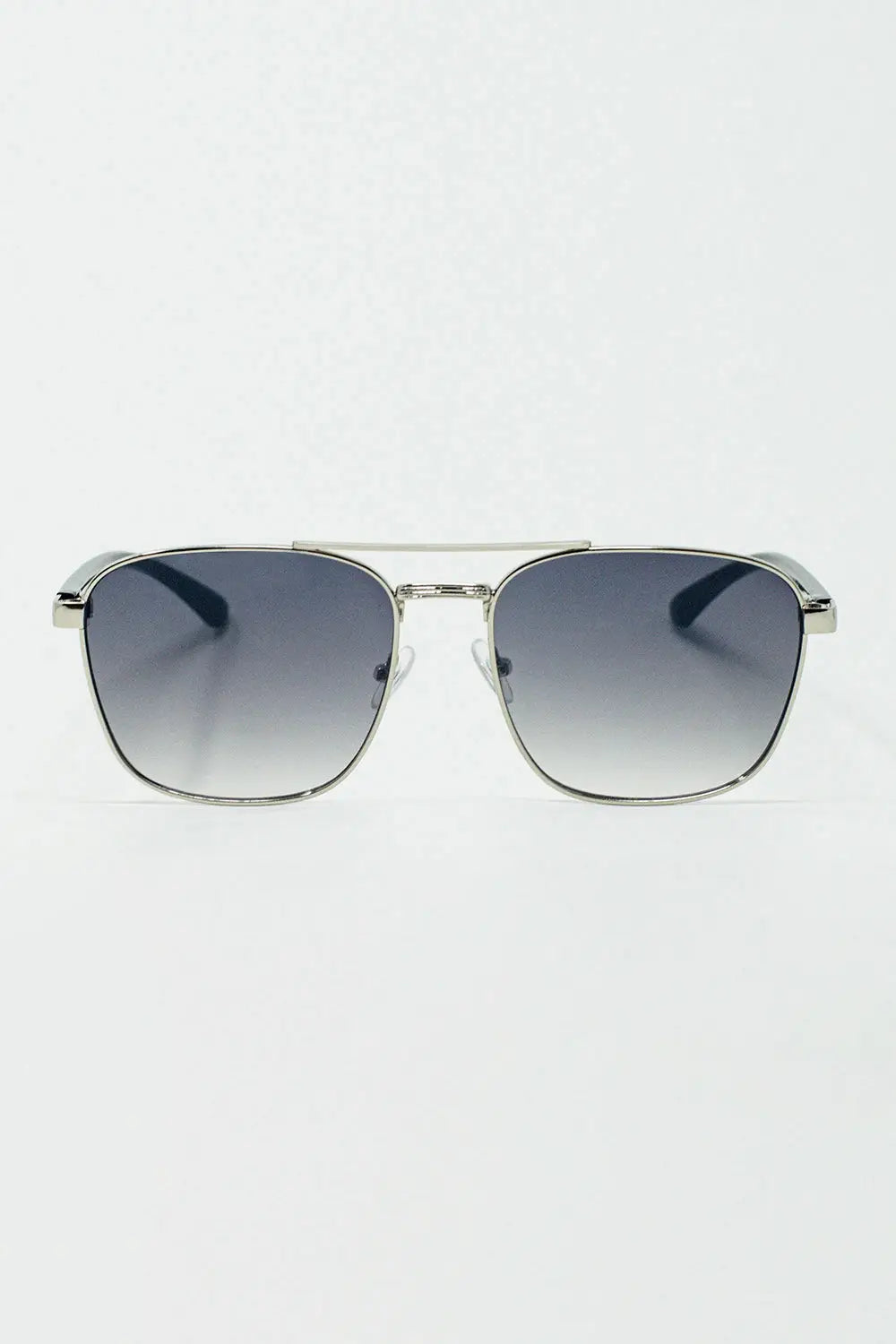 Q2 Squared Metal Sunglasses in Gray Smoke Lens