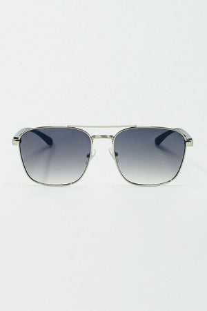 Q2 Squared Metal Sunglasses in Gray Smoke Lens