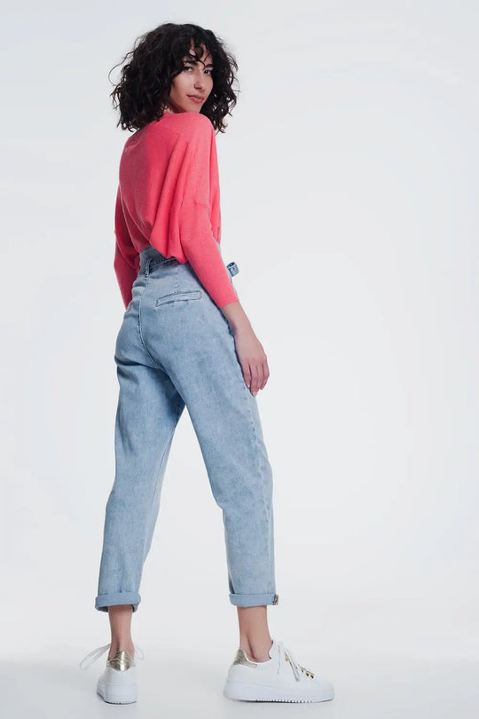 Straight cut jeans in light denim with belt - Jeans