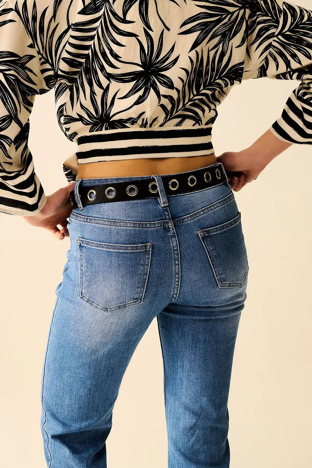 Straight Hem denim Elastic jeans in Medium Wash - Jeans