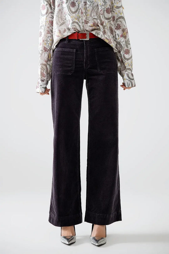 Q2 Straight Leg Corduroy Jeans in black with pockets