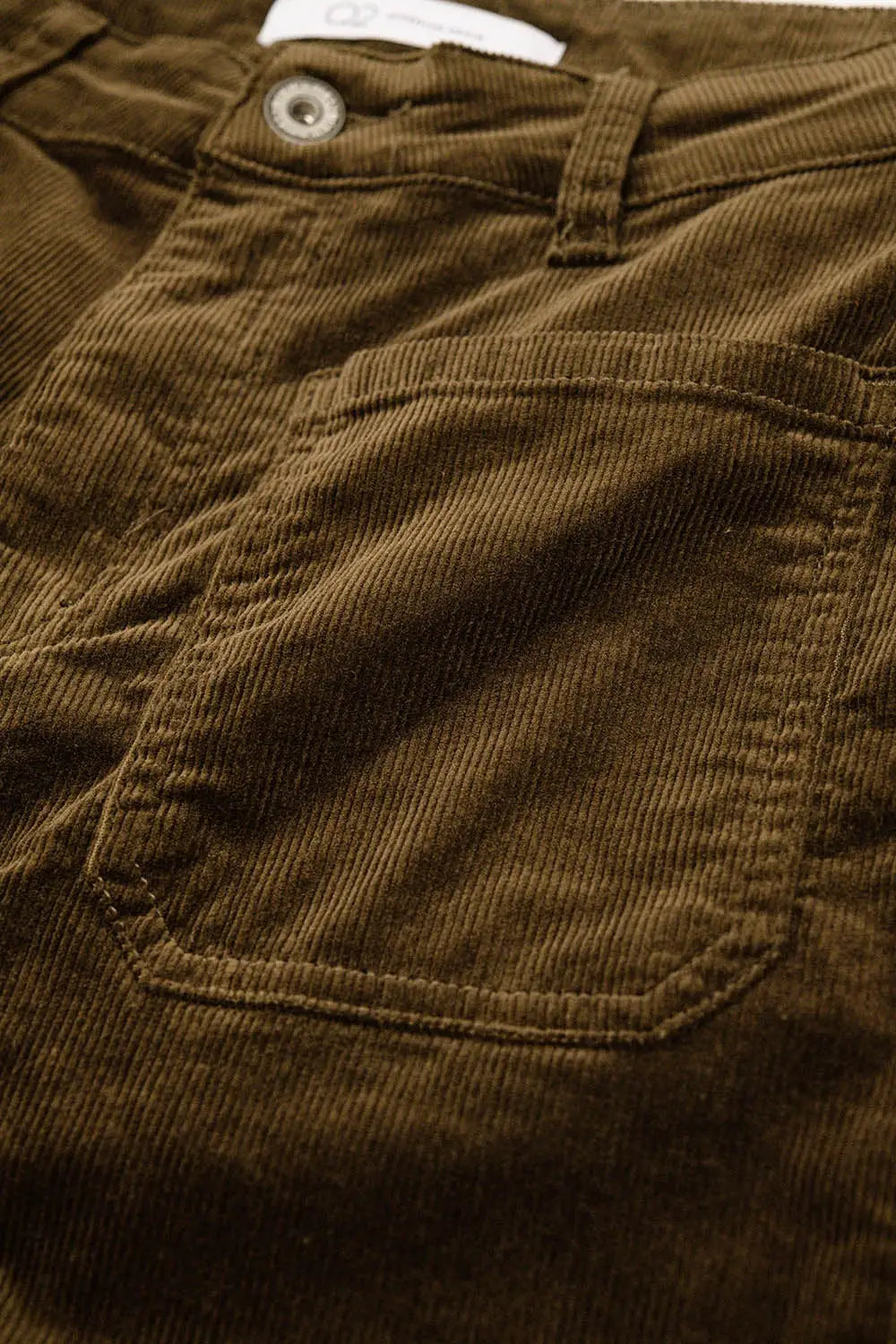 Straight Leg Corduroy Jeans in brown with pockets - Jeans