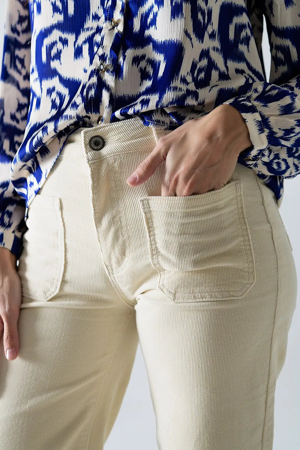 Straight Leg Corduroy Jeans in Ecru with pockets - Pants