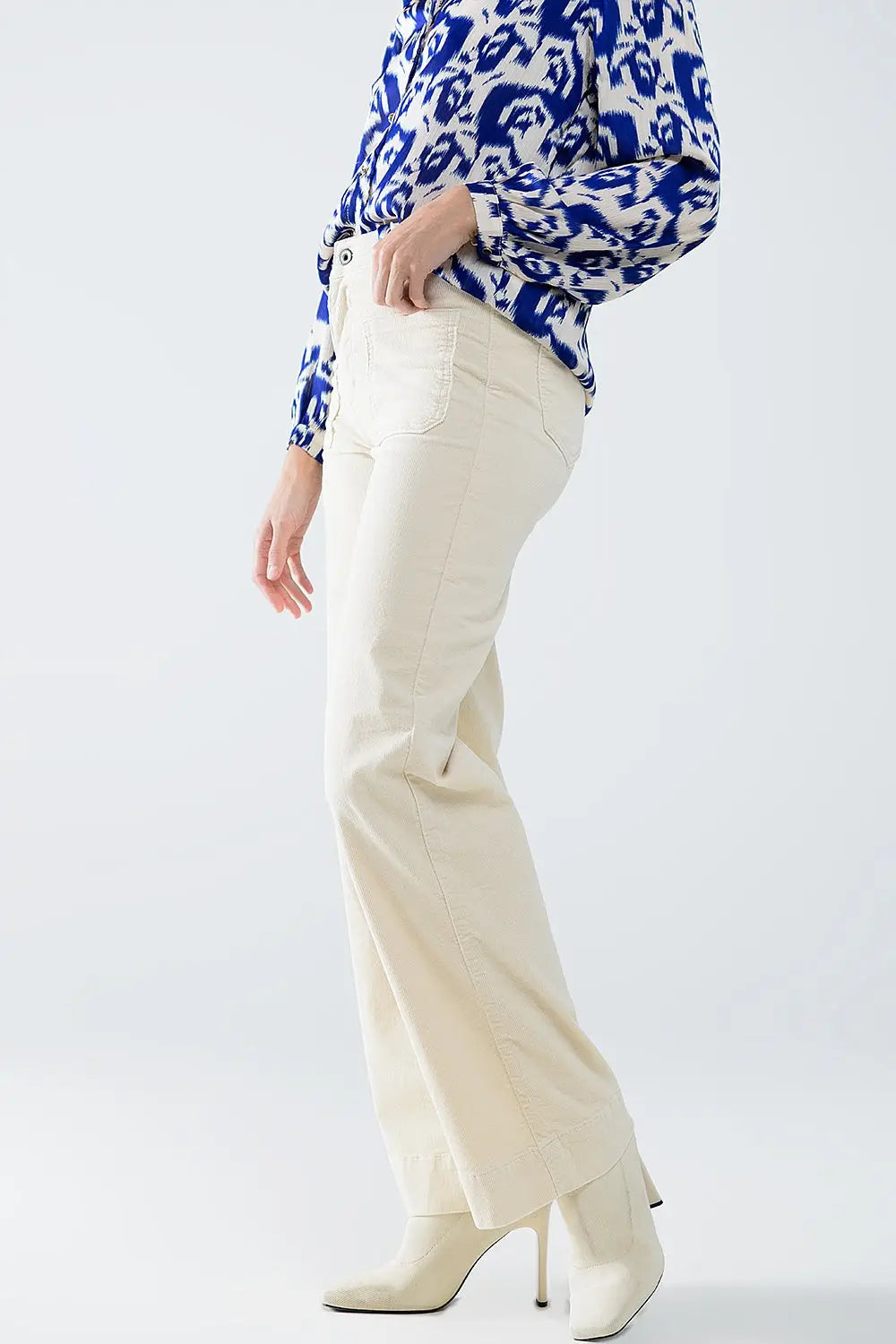 Straight Leg Corduroy Jeans in Ecru with pockets - Pants