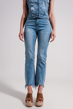 Q2 Straight leg fray hem jeans in blue