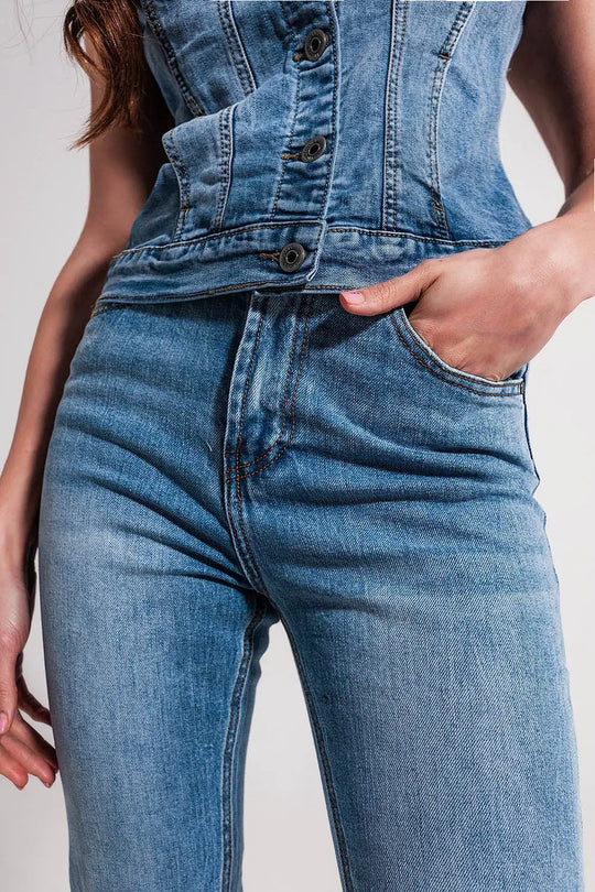 Straight leg fray hem jeans in blue - Jeans
