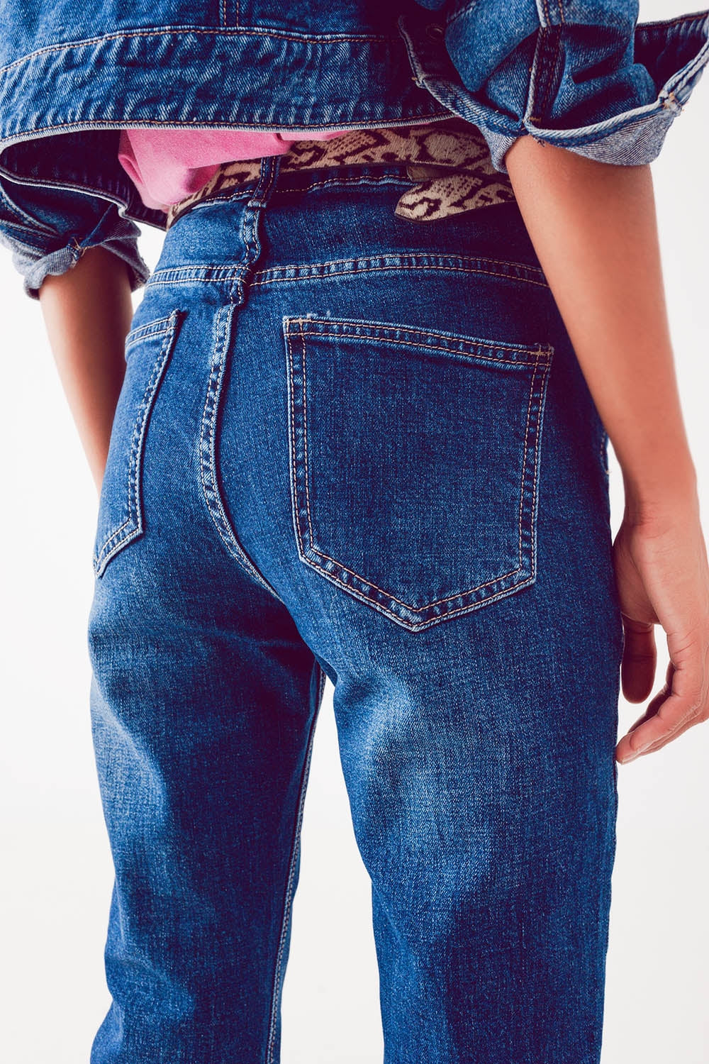 Straight leg jeans in thrift blue