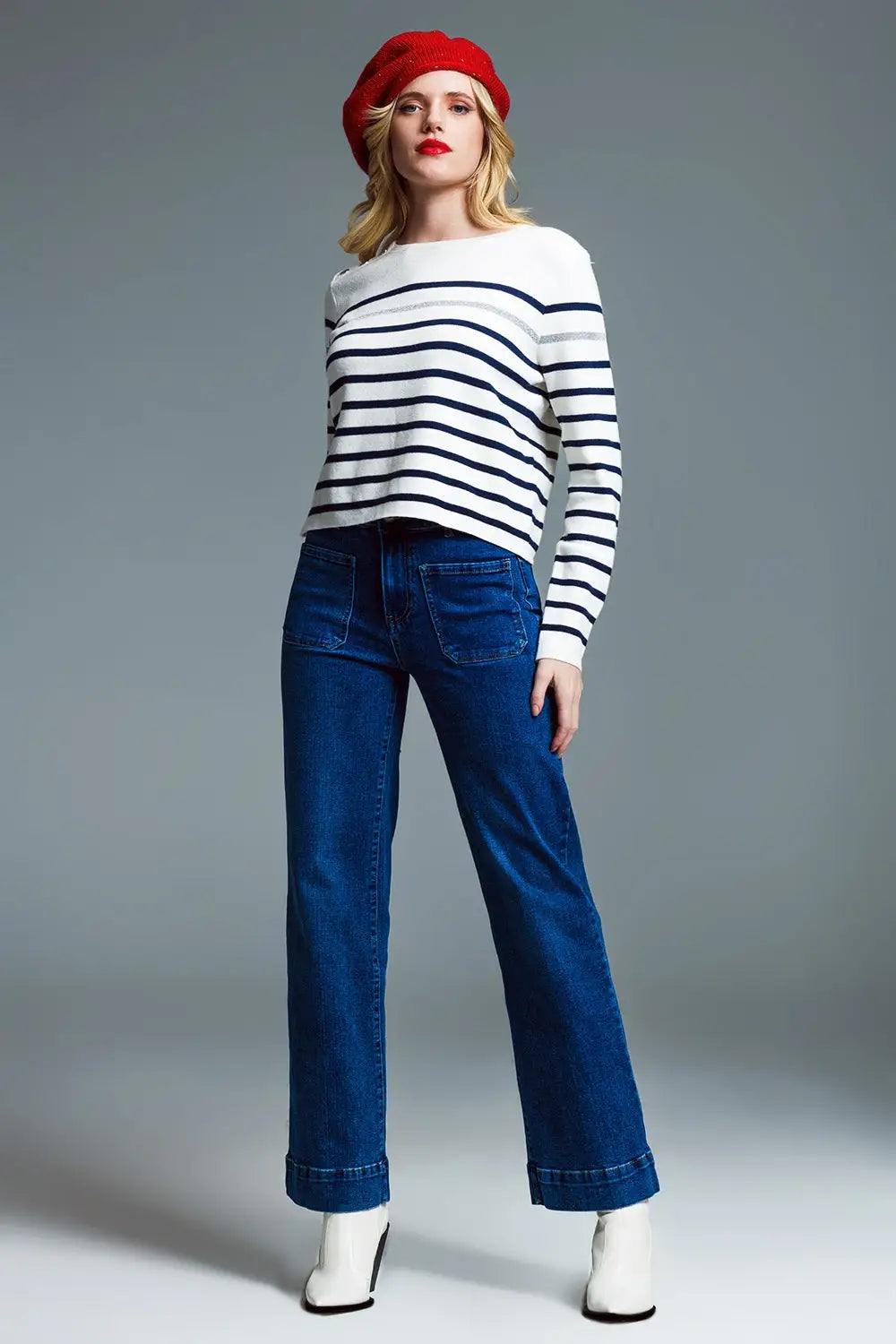 Straight Leg Jeans With Front Marine Style Pockets in Mid Wash - Jeans