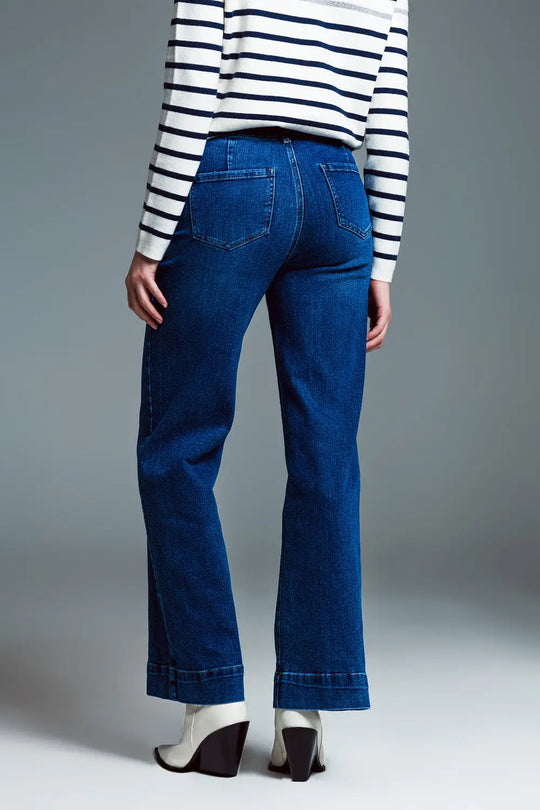 Straight Leg Jeans With Front Marine Style Pockets in Mid Wash - Jeans