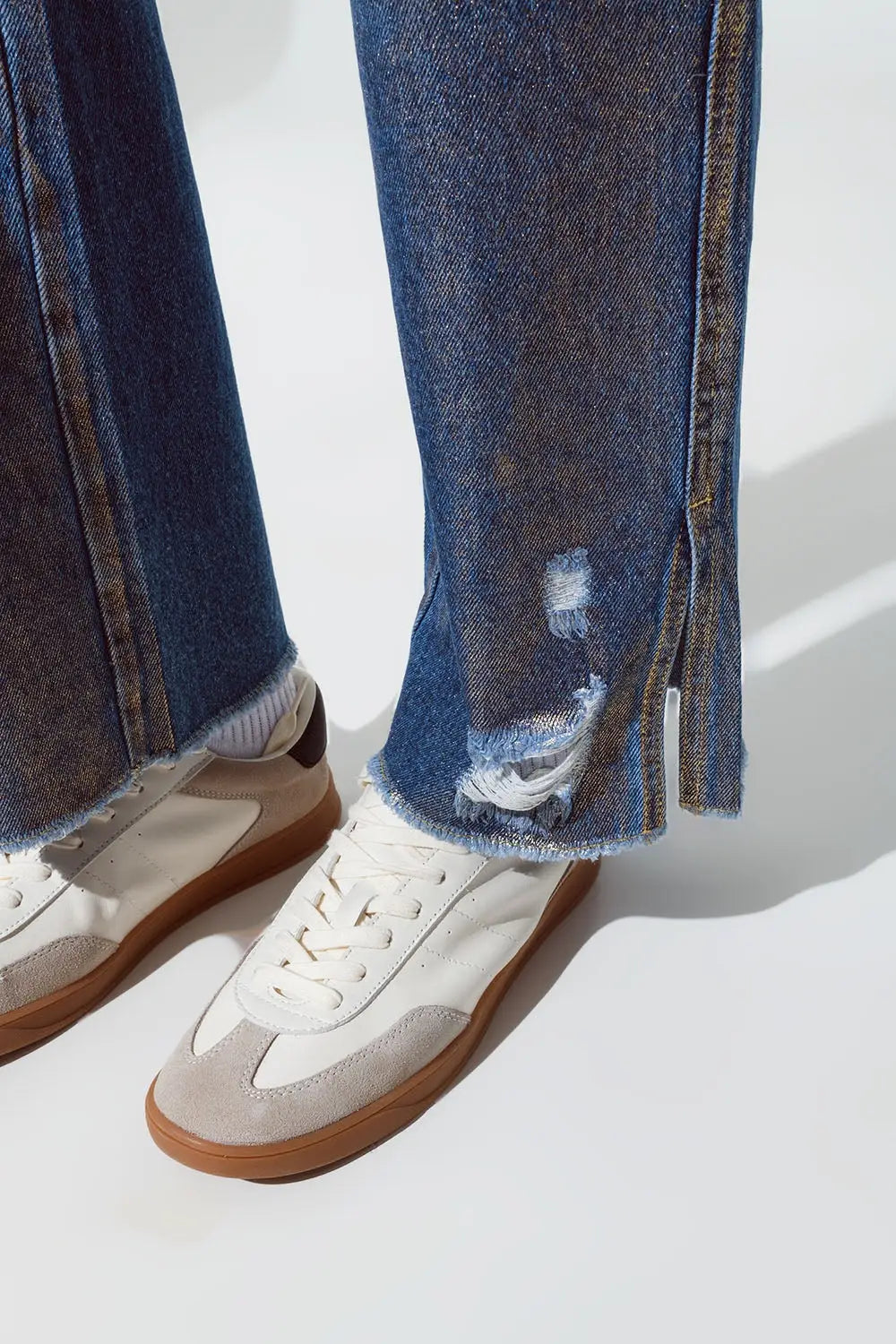 Straight leg ripped jeans with gold metallic glow - Jeans