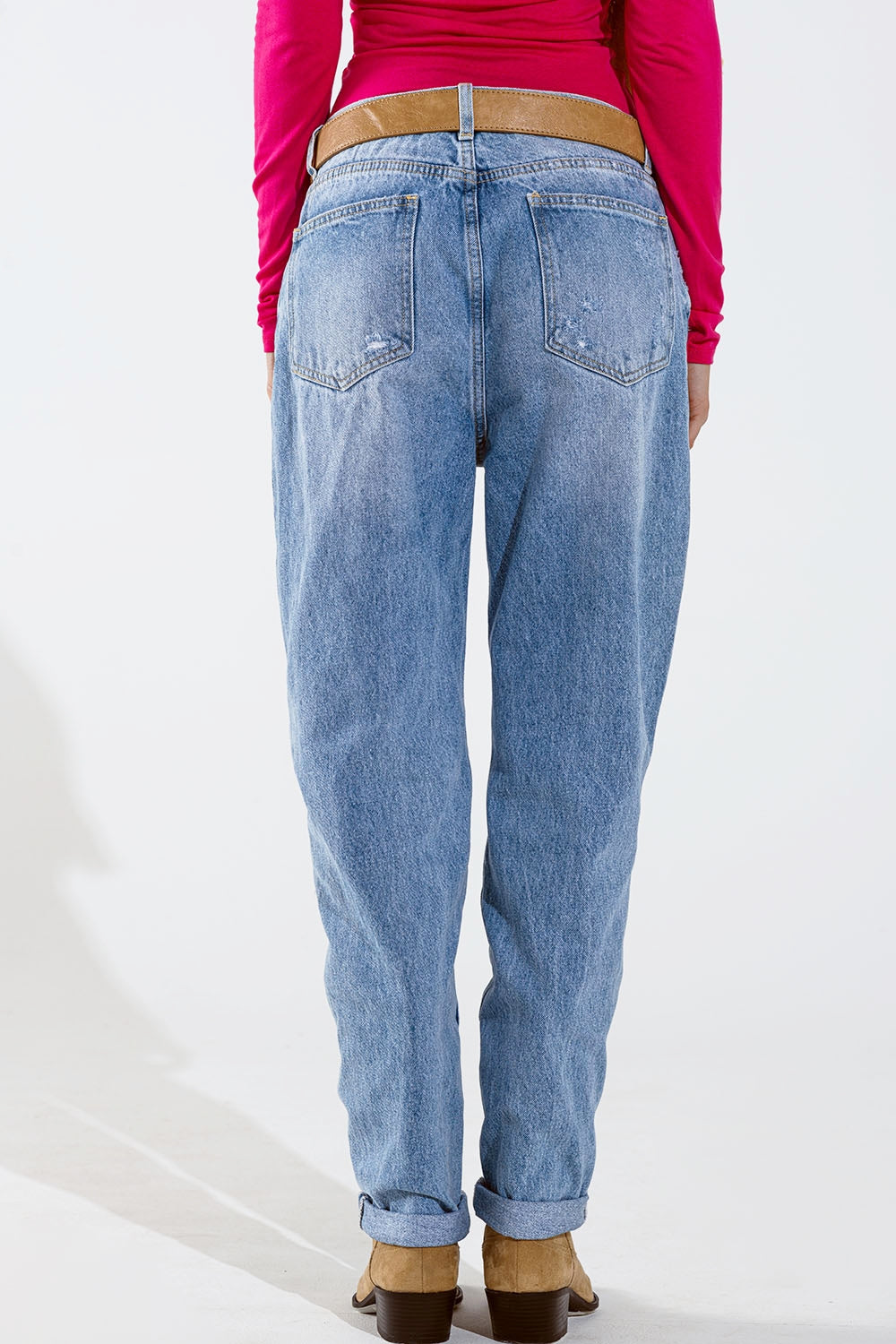 Straight Mom Jeans With Flower Detail In Washed Blue