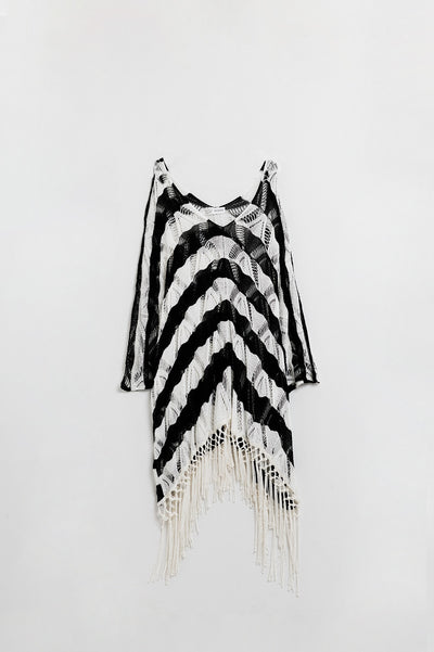 Q2 Stripped Poncho With Fringe Trim