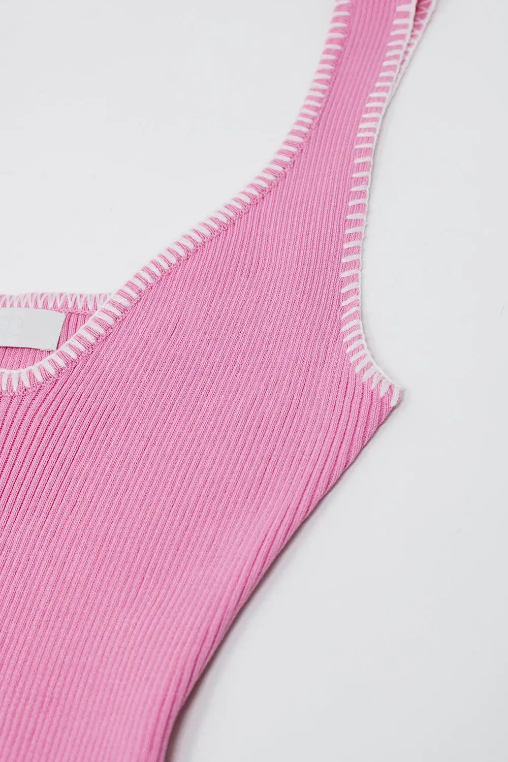 Summer Body Hugging knitted Dress in pink With White Trim - One Size / Pink - Dresses