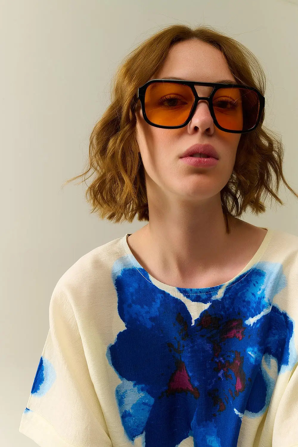 Sunglasses with black frames and orange lenses - One Size / Orange