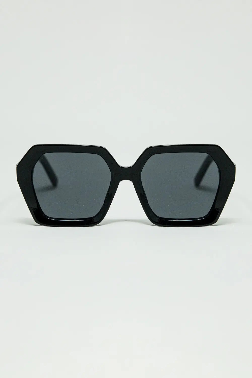 Sunglasses with geometric frames in black - One Size / Black