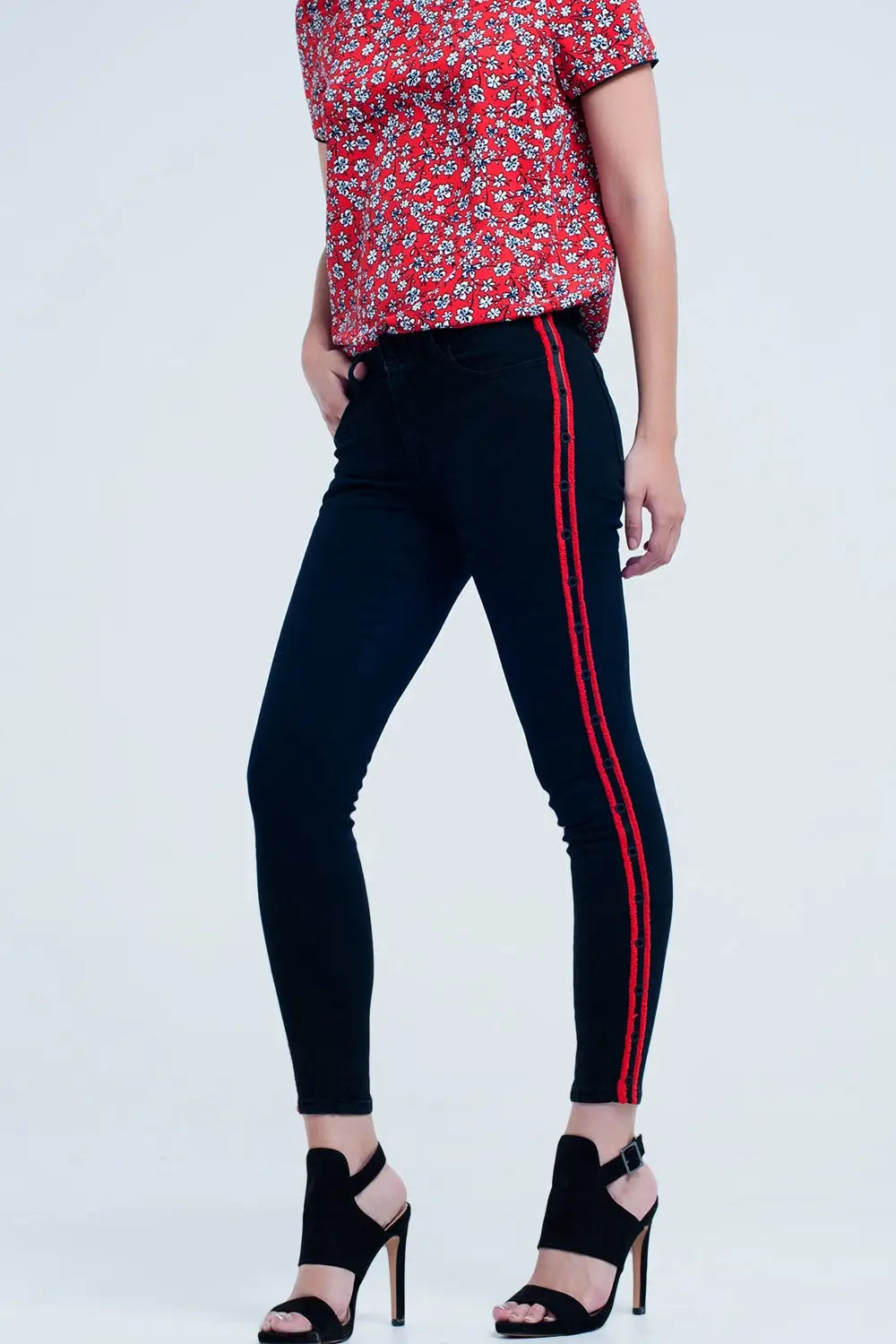 Q2 Super skinny black jeans with side eyelets