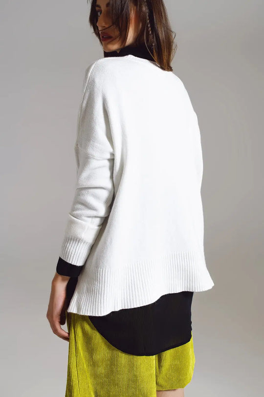 Sweater in white with V-neckline - One Size / White - Sweaters