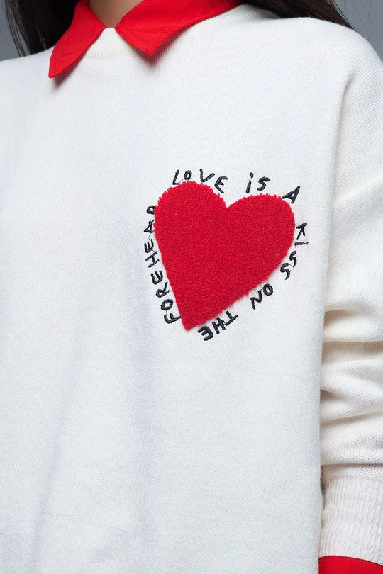 Sweatshirt tricoté avec texte et cœur brodé en crème - One Size / blanc - Pulls