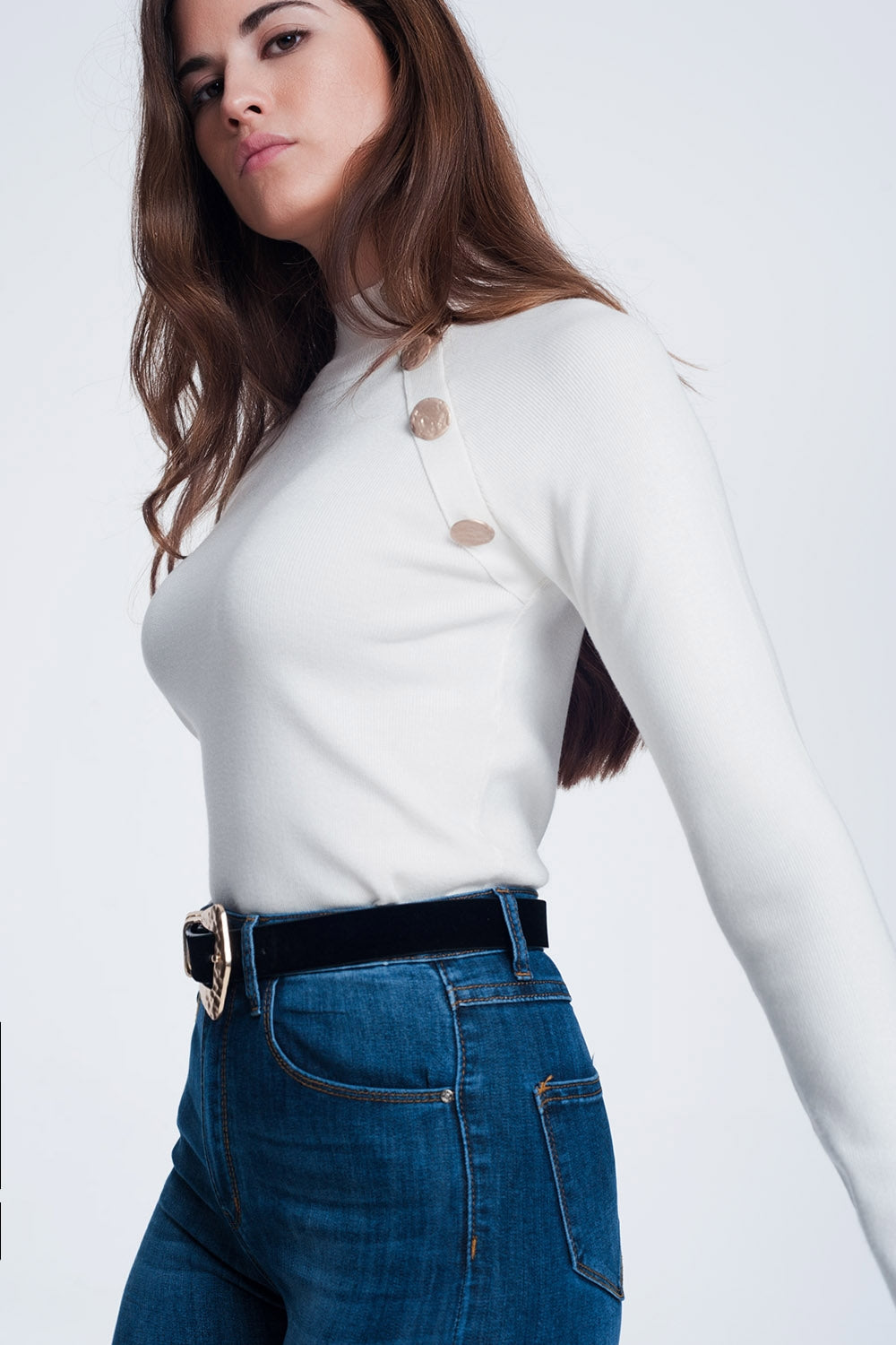 Q2 Sweatshirt with button detail in cream