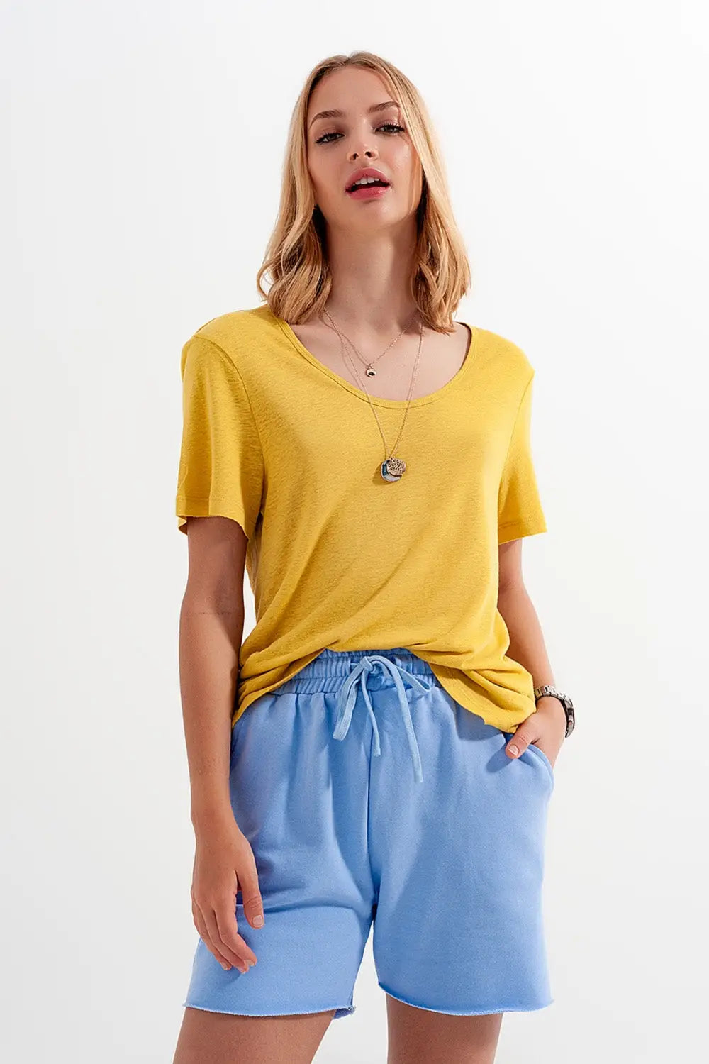 T-shirt à encolure dégagée en lin mélangé jaune - Tops