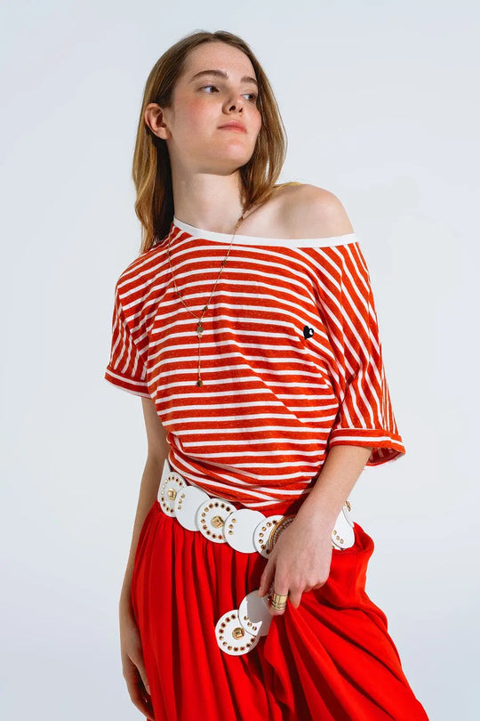 Q2 t-shirt rayé rouge à col bateau avec cœur brodé