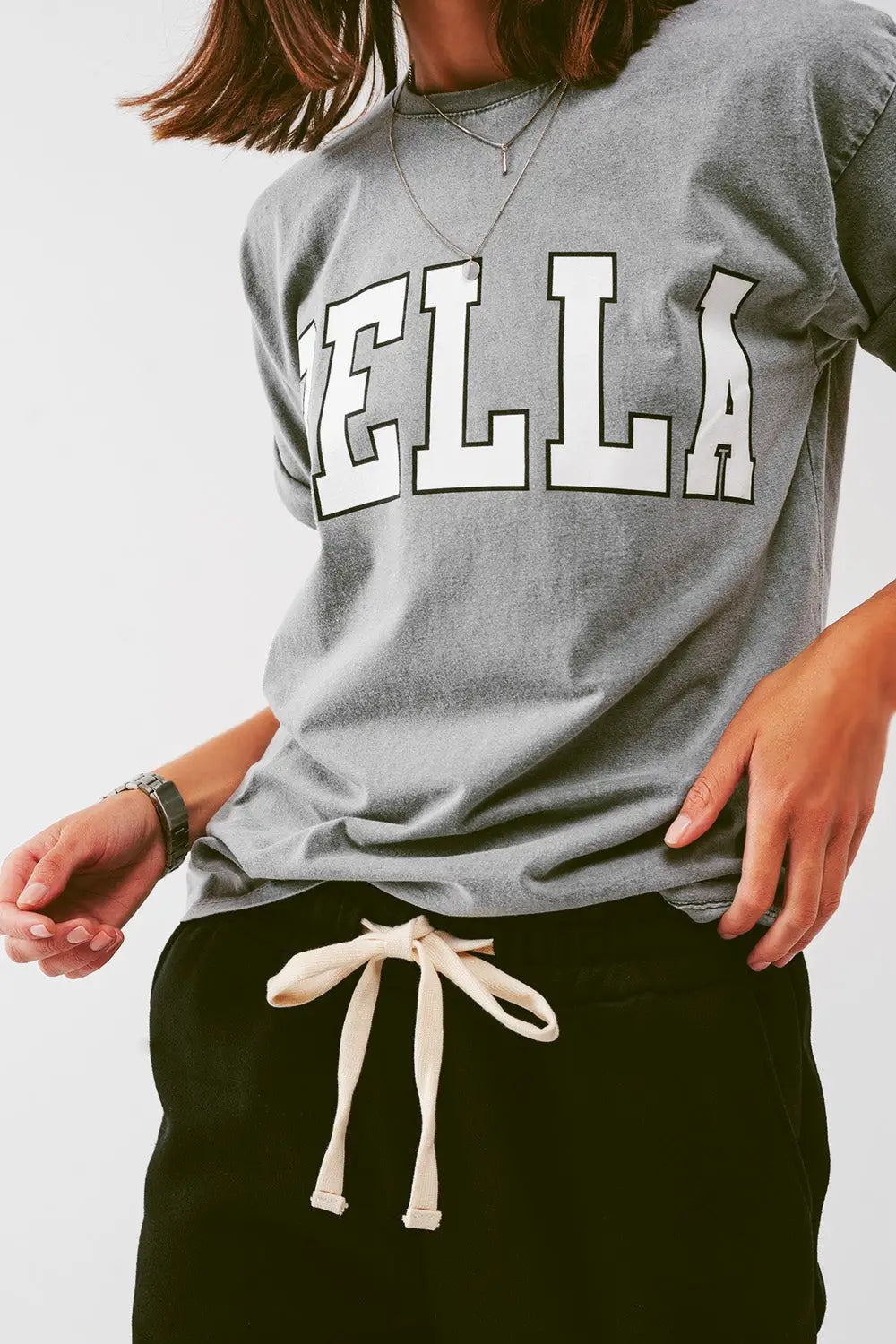 T-Shirt with Bella Text in Grey - One Size / Grey - Tops
